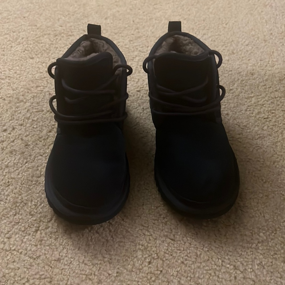 Navy Neumel Ugg